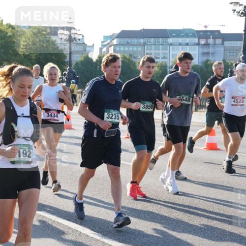 07.09.2025 - BARMER Alsterlauf Yannick Fuchs http://msf.ph/oto/8731545 07.09.2025 09:01:50 Laufen 2028, 36, 192, 3850, 3235, 3434, 4648, 451, 4523 meine-sportfotos.de