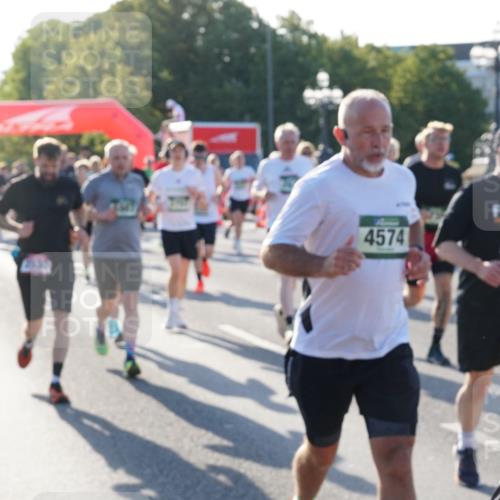07.09.2025 - BARMER Alsterlauf Yannick Fuchs http://msf.ph/oto/8731567 07.09.2025 09:01:53 Laufen 630, 4574, 4590 meine-sportfotos.de