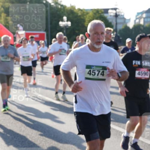 07.09.2025 - BARMER Alsterlauf Yannick Fuchs http://msf.ph/oto/8731569 07.09.2025 09:01:53 Laufen 2530, 4574, 4590 meine-sportfotos.de