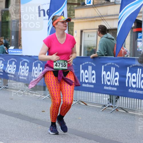 07.09.2025 - BARMER Alsterlauf Strokosch-Dieckow http://msf.ph/oto/8731596 07.09.2025 10:23:40 Ziel 2087, 2261, 2684, 2817, 3325, 3326, 4306, 4457, 4841, 5096 meine-sportfotos.de
