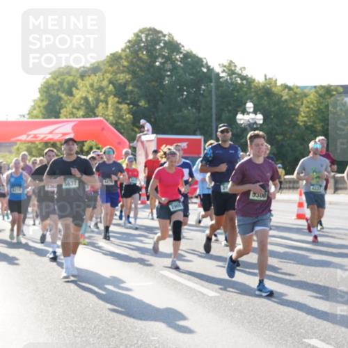07.09.2025 - BARMER Alsterlauf Yannick Fuchs http://msf.ph/oto/8731613 07.09.2025 09:01:58 Laufen 3369, 5637, 2901, 5300, 647 meine-sportfotos.de