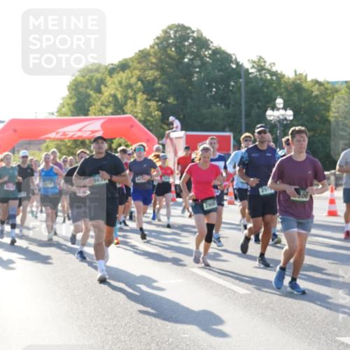 07.09.2025 - BARMER Alsterlauf Yannick Fuchs http://msf.ph/oto/8731614 07.09.2025 09:01:58 Laufen 563, 2901, 6477 meine-sportfotos.de