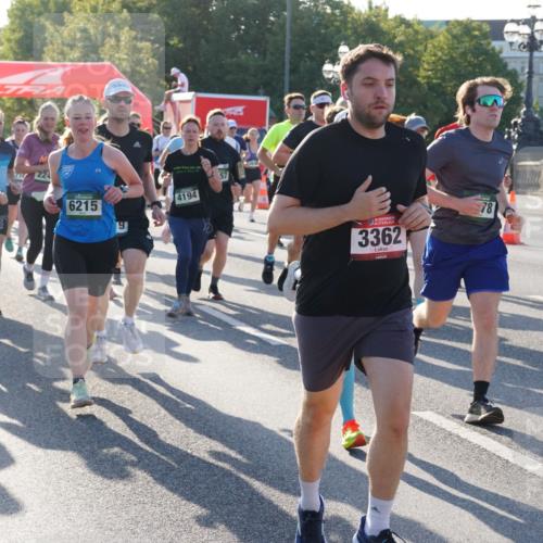 07.09.2025 - BARMER Alsterlauf Yannick Fuchs http://msf.ph/oto/8731622 07.09.2025 09:02:02 Laufen 3573, 3574, 224, 6215, 19, 4194, 136, 3362, 78, 5420, 8016 meine-sportfotos.de