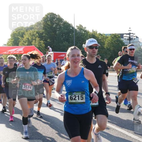07.09.2025 - BARMER Alsterlauf Yannick Fuchs http://msf.ph/oto/8731640 07.09.2025 09:02:03 Laufen 3573, 303, 3574, 2246, 16, 6215, 500, 3658 meine-sportfotos.de