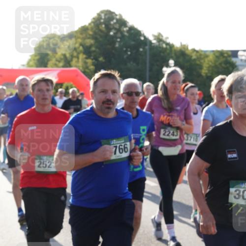 07.09.2025 - BARMER Alsterlauf Yannick Fuchs http://msf.ph/oto/8731658 07.09.2025 09:02:06 Laufen 252, 766, 766, 2243, 371, 3036 meine-sportfotos.de