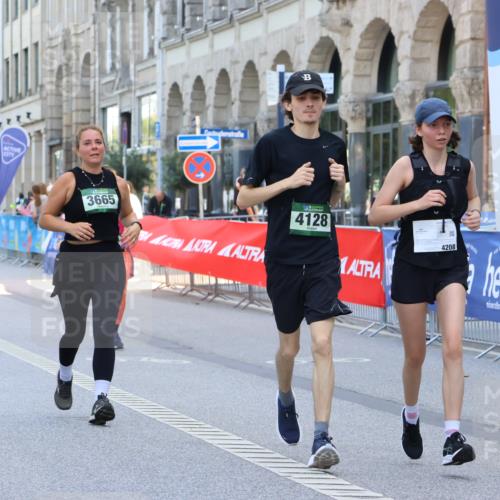 07.09.2025 - BARMER Alsterlauf Strokosch-Dieckow http://msf.ph/oto/8731674 07.09.2025 10:23:34 Ziel 2087, 2261, 2684, 2817, 3562, 3652, 3688, 4013, 4306, 4341, 4352, 4457, 4841, 5077, 5083, 5085, 5109, 5242 meine-sportfotos.de