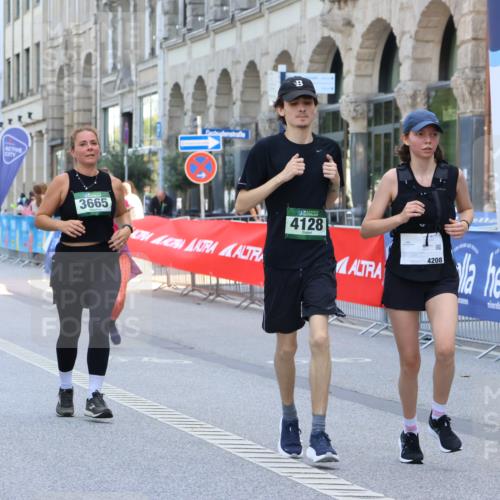 07.09.2025 - BARMER Alsterlauf Strokosch-Dieckow http://msf.ph/oto/8731680 07.09.2025 10:23:34 Ziel 2087, 2261, 2684, 2817, 3562, 3652, 3688, 4013, 4306, 4341, 4352, 4457, 4841, 5077, 5083, 5085, 5109, 5242 meine-sportfotos.de