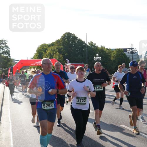 07.09.2025 - BARMER Alsterlauf Yannick Fuchs http://msf.ph/oto/8731685 07.09.2025 09:02:09 Laufen 2737, 44414, 5293, 3722, 2452 meine-sportfotos.de