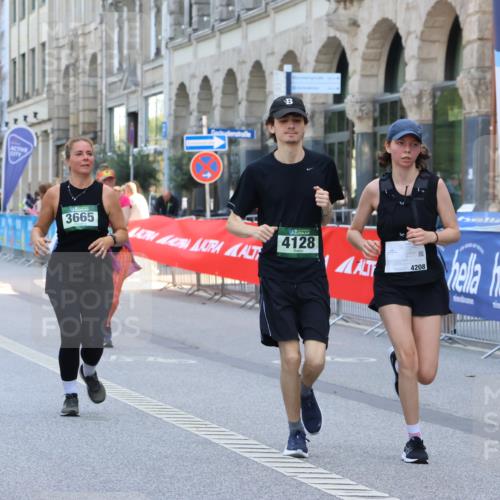 07.09.2025 - BARMER Alsterlauf Strokosch-Dieckow http://msf.ph/oto/8731692 07.09.2025 10:23:34 Ziel 2087, 2261, 2684, 2817, 3562, 3652, 3688, 4013, 4306, 4341, 4352, 4457, 4841, 5077, 5083, 5085, 5109, 5242 meine-sportfotos.de