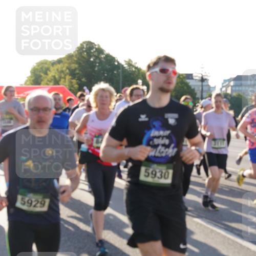07.09.2025 - BARMER Alsterlauf Yannick Fuchs http://msf.ph/oto/8731738 07.09.2025 09:02:17 Laufen 5929, 5930 meine-sportfotos.de