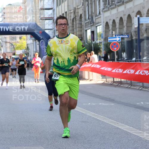 07.09.2025 - BARMER Alsterlauf Strokosch-Dieckow http://msf.ph/oto/8731772 07.09.2025 10:23:25 Ziel 2087, 3159, 3562, 3652, 3653, 3688, 4013, 4218, 4341, 4352, 5077, 5083, 5085, 5109, 5242, 8005 meine-sportfotos.de