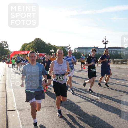 07.09.2025 - BARMER Alsterlauf Yannick Fuchs http://msf.ph/oto/8731773 07.09.2025 09:02:21 Laufen 444, 3479, 3238 meine-sportfotos.de