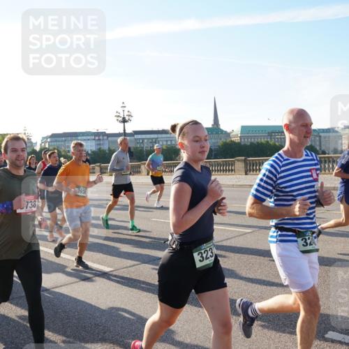07.09.2025 - BARMER Alsterlauf Yannick Fuchs http://msf.ph/oto/8731791 07.09.2025 09:02:23 Laufen 5055, 30, 5376, 738, 3938, 323, 327 meine-sportfotos.de