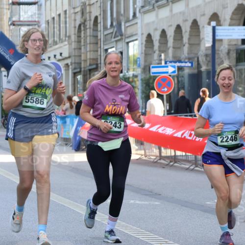 07.09.2025 - BARMER Alsterlauf Strokosch-Dieckow http://msf.ph/oto/8731804 07.09.2025 10:23:07 Ziel 2661, 3406, 3407, 3663, 3664, 3665, 3891, 3908, 4128, 4755, 4813, 4967, 5539, 8005 meine-sportfotos.de