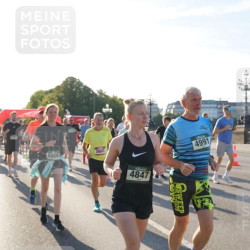 07.09.2025 - BARMER Alsterlauf Yannick Fuchs http://msf.ph/oto/8731851 07.09.2025 09:02:30 Laufen 5809, 2665, 4847, 4991 meine-sportfotos.de
