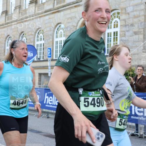 07.09.2025 - BARMER Alsterlauf Strokosch-Dieckow http://msf.ph/oto/8731863 07.09.2025 10:23:02 Ziel 3406, 3407, 3663, 3664, 3665, 4128, 4755, 4813, 4967, 5539 meine-sportfotos.de