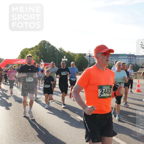 07.09.2025 - BARMER Alsterlauf Yannick Fuchs http://msf.ph/oto/8731871 07.09.2025 09:02:31 Laufen 5791, 2045, 2046, 3369, 136, 2483, 2347, 2797 meine-sportfotos.de