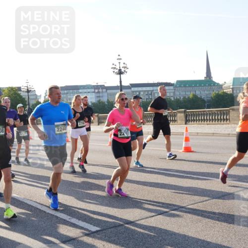 07.09.2025 - BARMER Alsterlauf Yannick Fuchs http://msf.ph/oto/8731909 07.09.2025 09:02:35 Laufen 169, 3408, 6127, 2244, 2798 meine-sportfotos.de