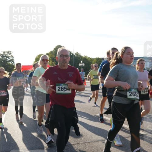 07.09.2025 - BARMER Alsterlauf Yannick Fuchs http://msf.ph/oto/8731928 07.09.2025 09:02:40 Laufen 2549, 30, 10, 2654, 5908, 2652, 4844, 4842 meine-sportfotos.de