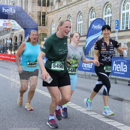 07.09.2025 - BARMER Alsterlauf Strokosch-Dieckow http://msf.ph/oto/8731950 07.09.2025 10:23:01 Ziel 3406, 3407, 3663, 3664, 3665, 4128, 4755, 4813, 4967, 5539, 5727 meine-sportfotos.de