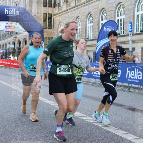 07.09.2025 - BARMER Alsterlauf Strokosch-Dieckow http://msf.ph/oto/8731957 07.09.2025 10:23:01 Ziel 3406, 3407, 3663, 3664, 3665, 4128, 4755, 4813, 4967, 5539, 5727 meine-sportfotos.de