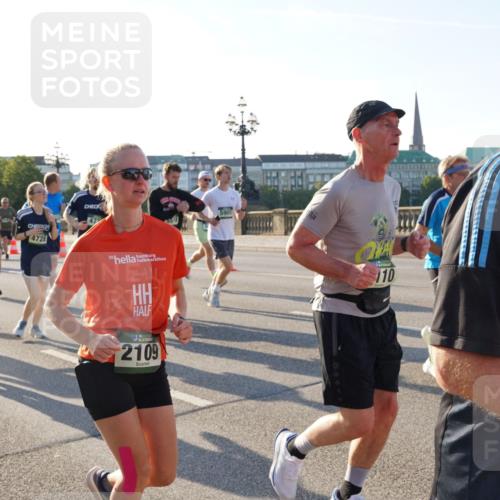07.09.2025 - BARMER Alsterlauf Yannick Fuchs http://msf.ph/oto/8731974 07.09.2025 09:02:48 Laufen 5805, 620, 4728, 30, 2109, 5901, 5518, 110, 56 meine-sportfotos.de