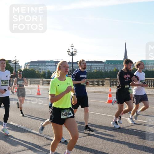07.09.2025 - BARMER Alsterlauf Yannick Fuchs http://msf.ph/oto/8731980 07.09.2025 09:02:49 Laufen 5805, 3267, 24, 6206, 50 meine-sportfotos.de