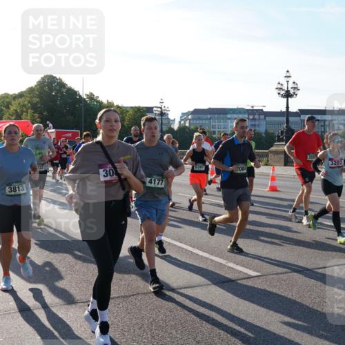 07.09.2025 - BARMER Alsterlauf Yannick Fuchs http://msf.ph/oto/8732034 07.09.2025 09:03:03 Laufen 30, 3813, 4177, 3561, 5397, 2084, 3207 meine-sportfotos.de