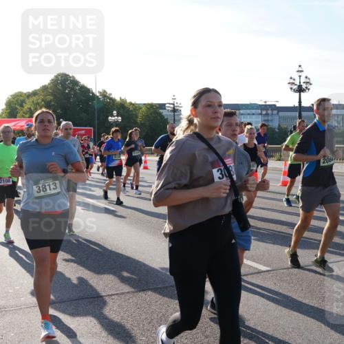 07.09.2025 - BARMER Alsterlauf Yannick Fuchs http://msf.ph/oto/8732041 07.09.2025 09:03:03 Laufen 5661, 2108, 3813, 6126, 5195, 308, 97, 2084 meine-sportfotos.de