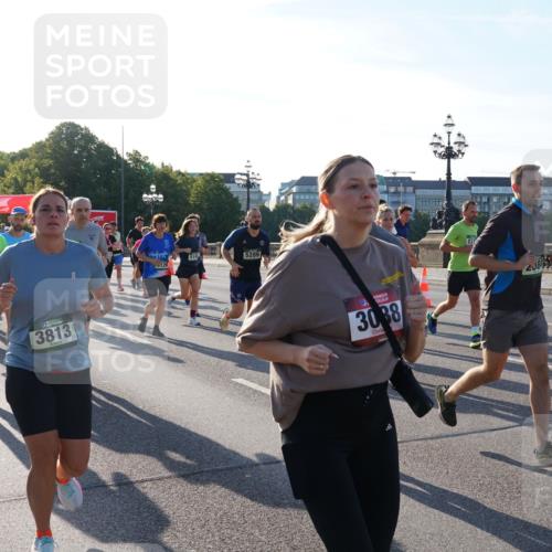 07.09.2025 - BARMER Alsterlauf Yannick Fuchs http://msf.ph/oto/8732043 07.09.2025 09:03:03 Laufen 210, 3813, 126, 519, 5289, 3038, 831, 356, 3 meine-sportfotos.de