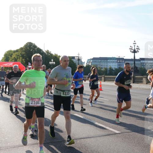 07.09.2025 - BARMER Alsterlauf Yannick Fuchs http://msf.ph/oto/8732057 07.09.2025 09:03:05 Laufen 4441, 3661, 111, 2108, 5333, 6126, 519, 5289, 5739 meine-sportfotos.de