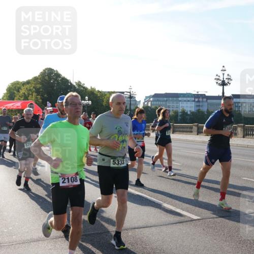 07.09.2025 - BARMER Alsterlauf Yannick Fuchs http://msf.ph/oto/8732058 07.09.2025 09:03:05 Laufen 3661, 8111, 575, 6126, 2108, 5333, 573 meine-sportfotos.de