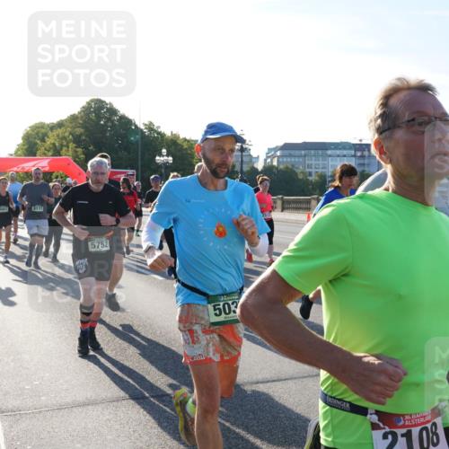 07.09.2025 - BARMER Alsterlauf Yannick Fuchs http://msf.ph/oto/8732068 07.09.2025 09:03:05 Laufen 8111, 5752, 503, 2512, 36, 2108 meine-sportfotos.de