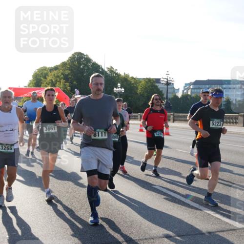 07.09.2025 - BARMER Alsterlauf Yannick Fuchs http://msf.ph/oto/8732089 07.09.2025 09:03:08 Laufen 3265, 3661, 8111, 808, 5269, 5223, 2860 meine-sportfotos.de