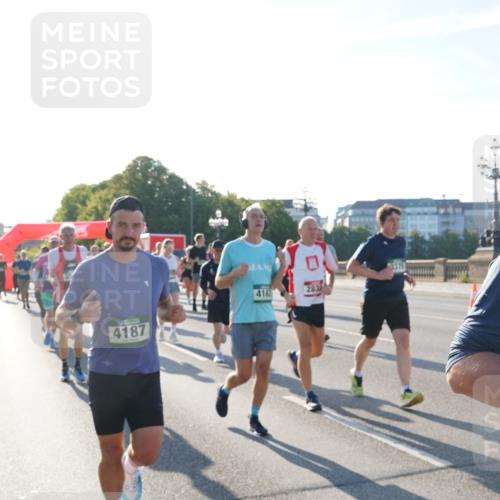 07.09.2025 - BARMER Alsterlauf Yannick Fuchs http://msf.ph/oto/8732142 07.09.2025 09:03:16 Laufen 4187, 3375, 2832, 416 meine-sportfotos.de