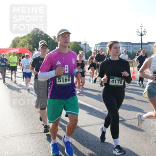 07.09.2025 - BARMER Alsterlauf Yannick Fuchs http://msf.ph/oto/8732172 07.09.2025 09:03:19 Laufen 5166, 179, 4178 meine-sportfotos.de