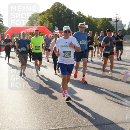 07.09.2025 - BARMER Alsterlauf Yannick Fuchs http://msf.ph/oto/8732177 07.09.2025 09:03:20 Laufen 2606, 4201, 4202, 6058 meine-sportfotos.de