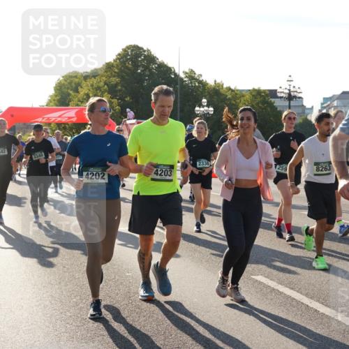 07.09.2025 - BARMER Alsterlauf Yannick Fuchs http://msf.ph/oto/8732192 07.09.2025 09:03:22 Laufen 3342, 3340, 201, 4202, 4203, 2336, 259, 8263, 36, 2606 meine-sportfotos.de
