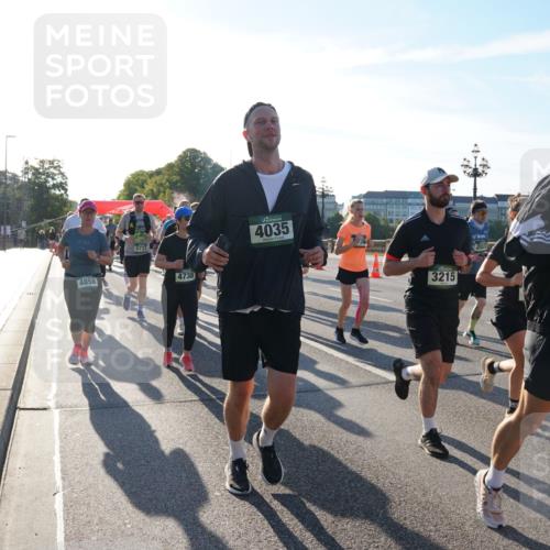 07.09.2025 - BARMER Alsterlauf Yannick Fuchs http://msf.ph/oto/8732238 07.09.2025 09:03:39 Laufen 4858, 5733, 4738, 4035, 3215, 2022, 4371 meine-sportfotos.de