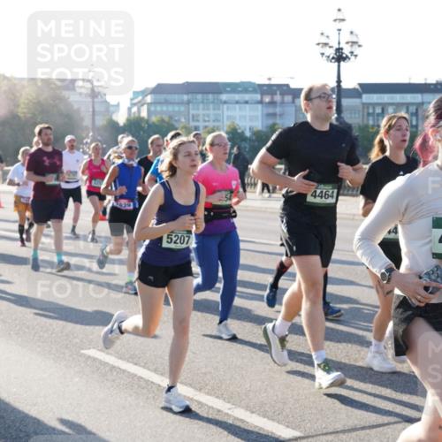 07.09.2025 - BARMER Alsterlauf Yannick Fuchs http://msf.ph/oto/8732265 07.09.2025 09:03:45 Laufen 2061, 5207, 4464, 36, 4593 meine-sportfotos.de