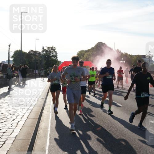 07.09.2025 - BARMER Alsterlauf Yannick Fuchs http://msf.ph/oto/8732312 07.09.2025 09:03:51 Laufen 5352, 533, 569, 4972, 6039, 4698 meine-sportfotos.de