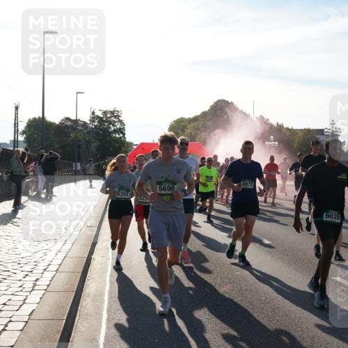 07.09.2025 - BARMER Alsterlauf Yannick Fuchs http://msf.ph/oto/8732315 07.09.2025 09:03:51 Laufen 5352, 533, 5690, 4972, 6039, 4698 meine-sportfotos.de