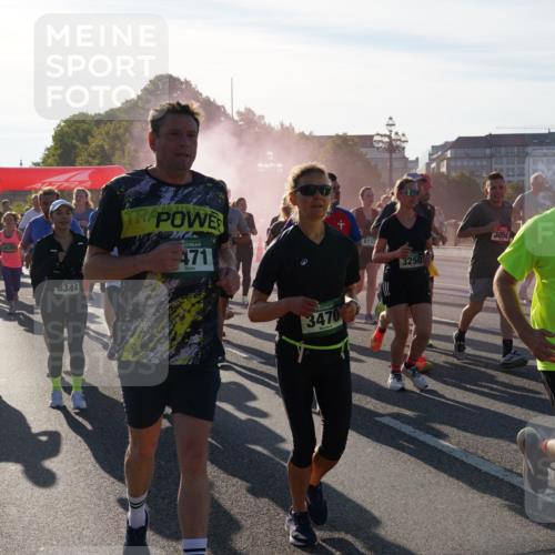 07.09.2025 - BARMER Alsterlauf Yannick Fuchs http://msf.ph/oto/8732336 07.09.2025 09:03:55 Laufen 8041, 6344, 471, 3470, 4153, 3250, 3050, 5339 meine-sportfotos.de