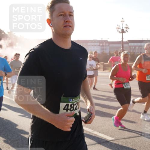 07.09.2025 - BARMER Alsterlauf Yannick Fuchs http://msf.ph/oto/8732396 07.09.2025 09:04:02 Laufen 4809, 1036, 482, 593, 5912 meine-sportfotos.de