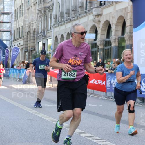 07.09.2025 - BARMER Alsterlauf Strokosch-Dieckow http://msf.ph/oto/8732425 07.09.2025 10:22:18 Ziel 3026, 3070, 3128, 3964, 4001, 4166, 4528, 4641, 5489, 5914, 5951, 6314, 8192 meine-sportfotos.de