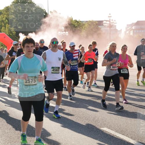 07.09.2025 - BARMER Alsterlauf Yannick Fuchs http://msf.ph/oto/8732440 07.09.2025 09:04:07 Laufen 5699, 4665, 4562, 2575, 5659, 3603, 4643, 2729, 554 meine-sportfotos.de