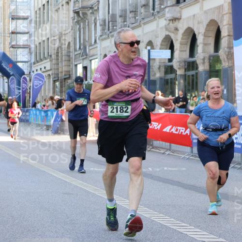 07.09.2025 - BARMER Alsterlauf Strokosch-Dieckow http://msf.ph/oto/8732442 07.09.2025 10:22:18 Ziel 3026, 3070, 3128, 3964, 4001, 4166, 4528, 4641, 5489, 5914, 5951, 6314, 8192 meine-sportfotos.de