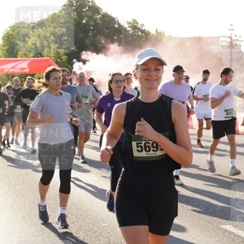 07.09.2025 - BARMER Alsterlauf Yannick Fuchs http://msf.ph/oto/8732472 07.09.2025 09:04:11 Laufen 5285, 9, 5131, 569, 8052, 36, 4372 meine-sportfotos.de