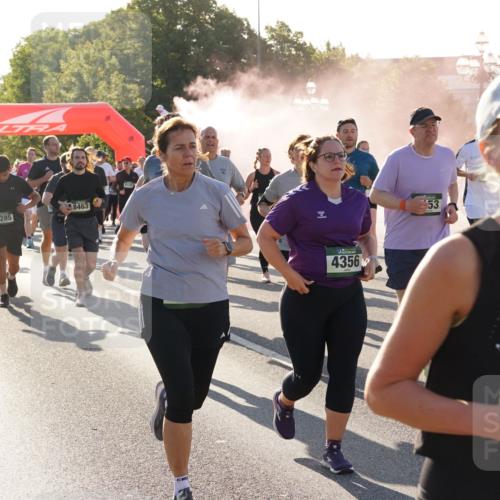 07.09.2025 - BARMER Alsterlauf Yannick Fuchs http://msf.ph/oto/8732477 07.09.2025 09:04:11 Laufen 417, 03, 5405, 5285, 8463, 4356, 53, 6666666666, 36, 5699 meine-sportfotos.de