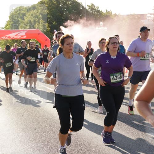 07.09.2025 - BARMER Alsterlauf Yannick Fuchs http://msf.ph/oto/8732479 07.09.2025 09:04:11 Laufen 5403, 41, 5405, 5285, 8463, 4356, 0153, 5 meine-sportfotos.de